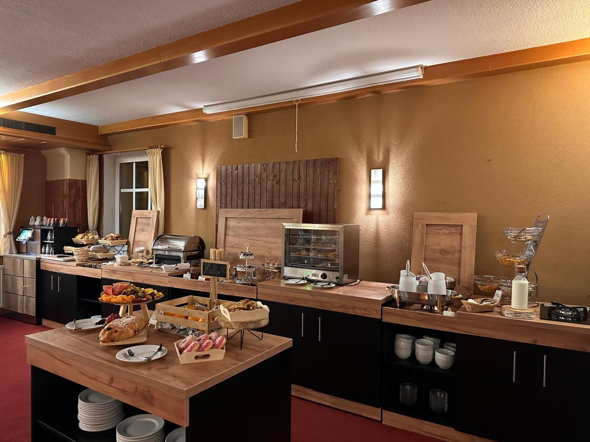 Berghotel Drei Brueder Hoehe Marienberg Ngoại thất bức ảnh