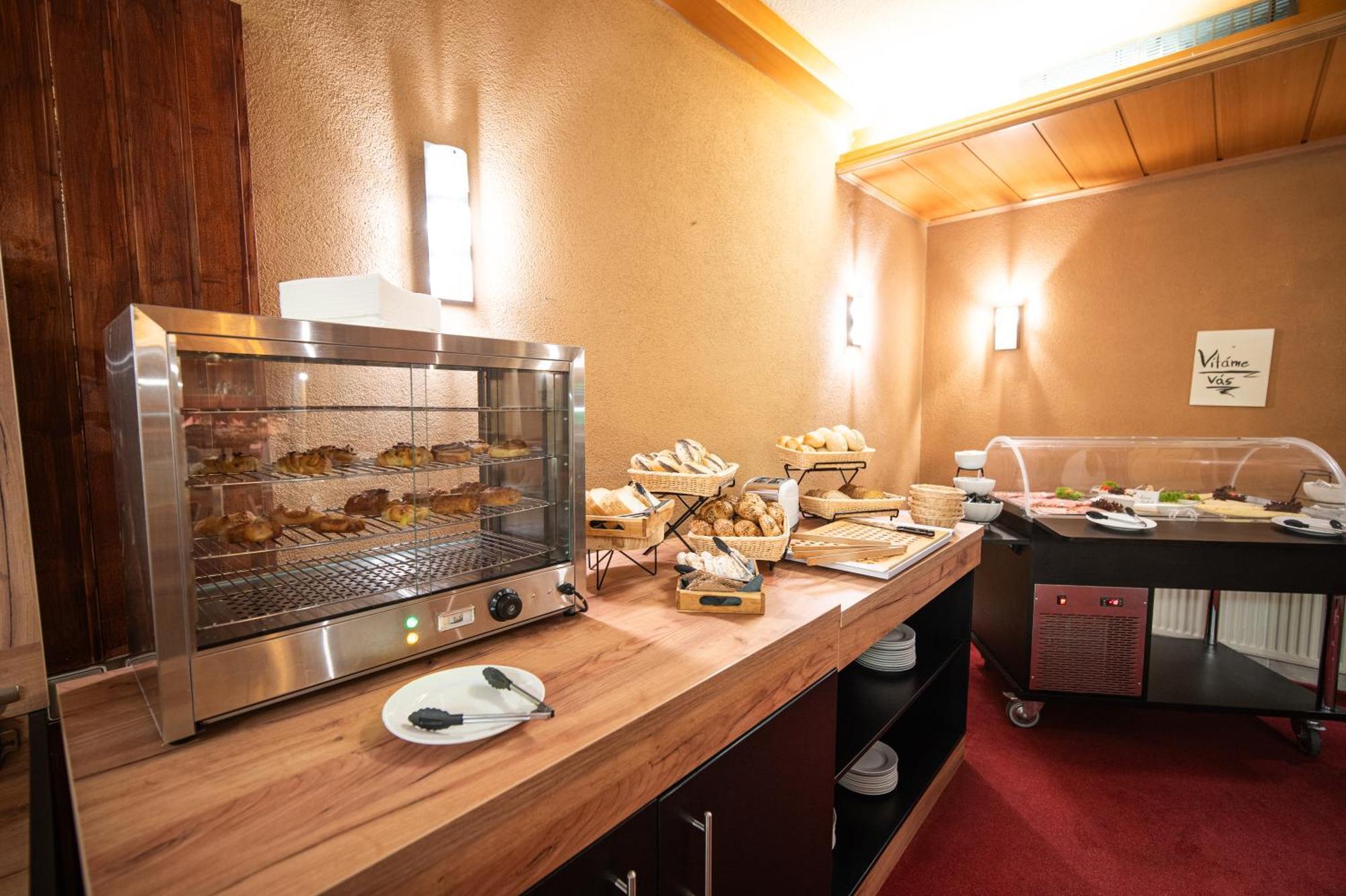 Berghotel Drei Brueder Hoehe Marienberg Ngoại thất bức ảnh