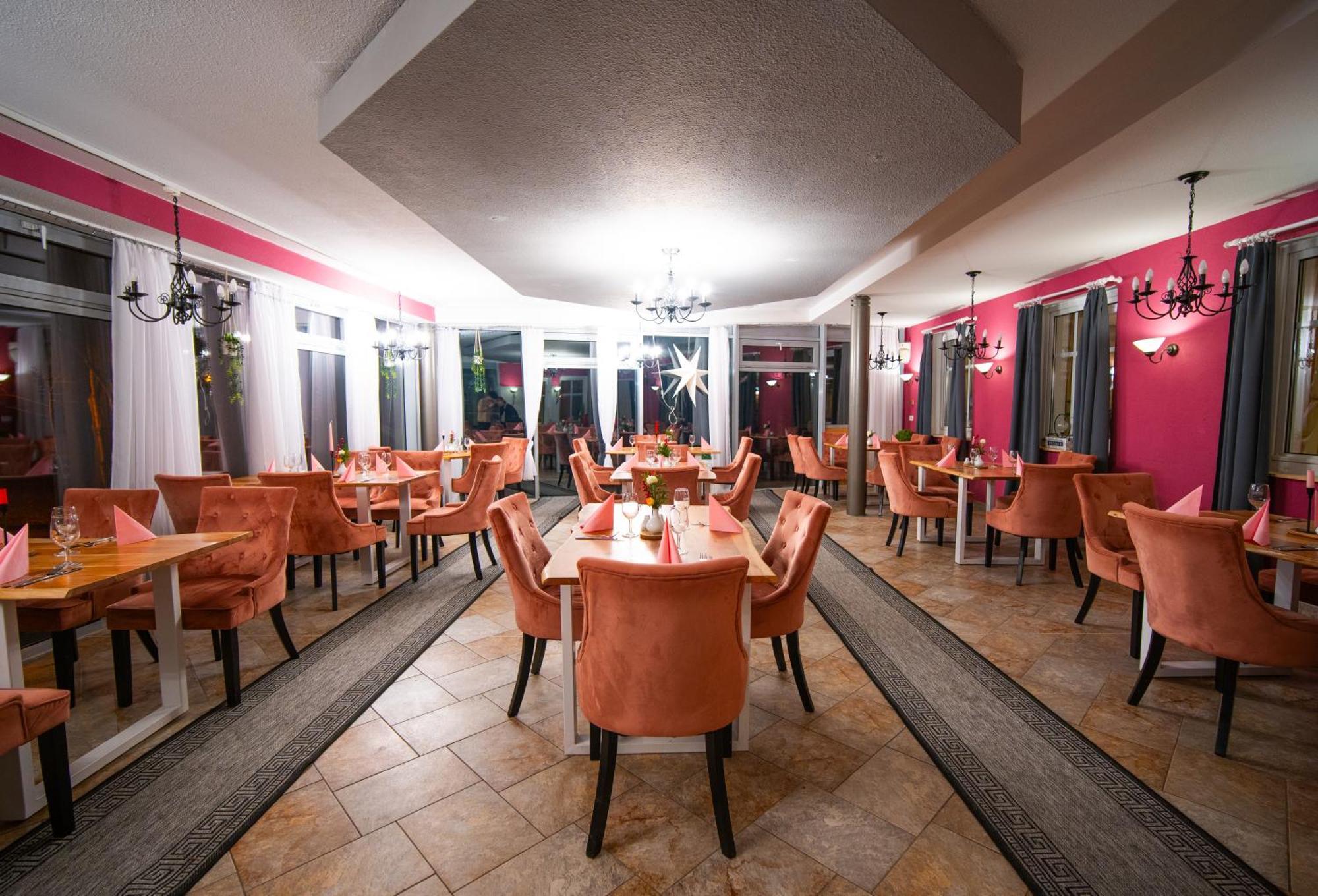 Berghotel Drei Brueder Hoehe Marienberg Ngoại thất bức ảnh